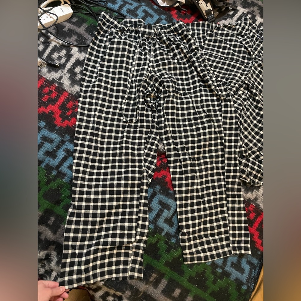 Gap Flannel PJ Set - Picture 2 of 4